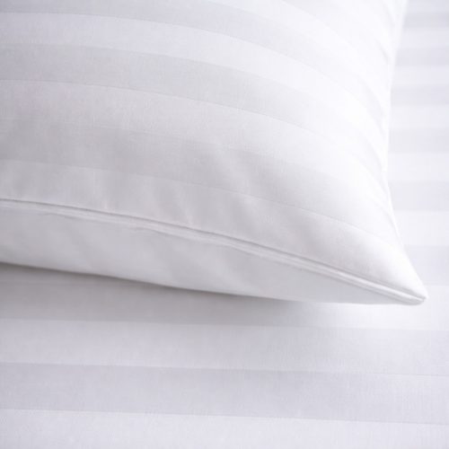 Liverpool 27 mm damaszt-szatén párnahuzat – 70x90 cm | szállodai minőség